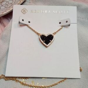 NWT KENDRA SCOTT ARI HEART PENDANT NECKLACE IN BLACK DRUSY & 14K GOLD